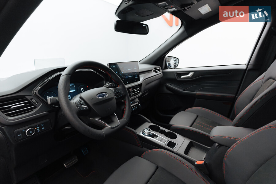 Ford Kuga - фото 15