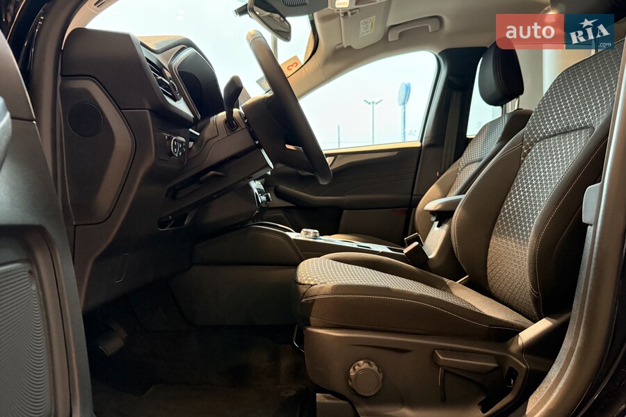 Ford Kuga - фото 15