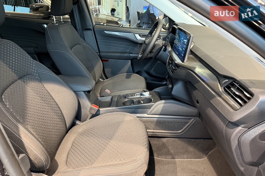 Ford Kuga - фото 25