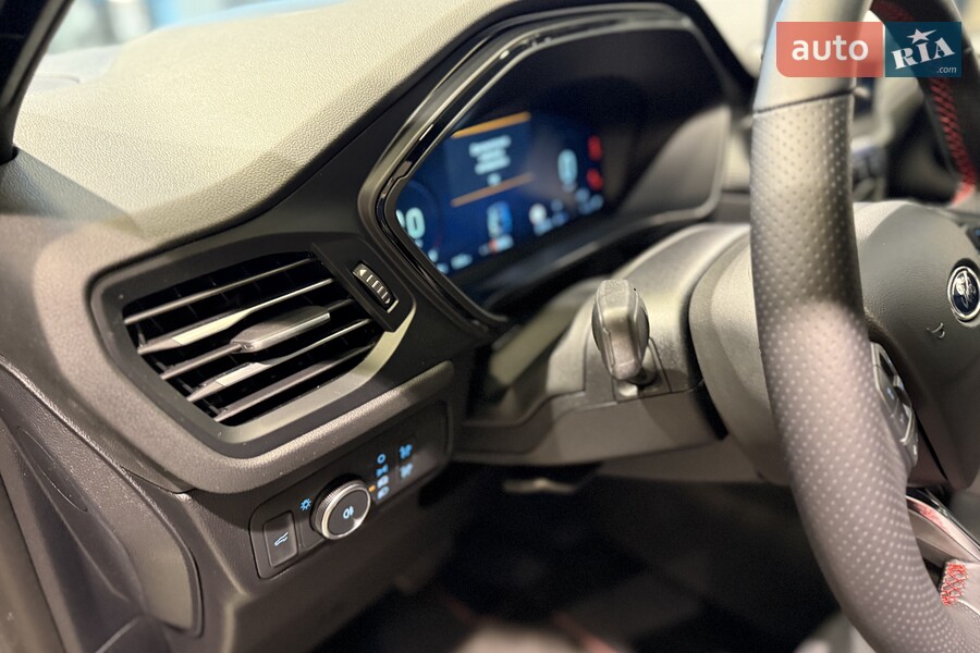 Ford Kuga - фото 11