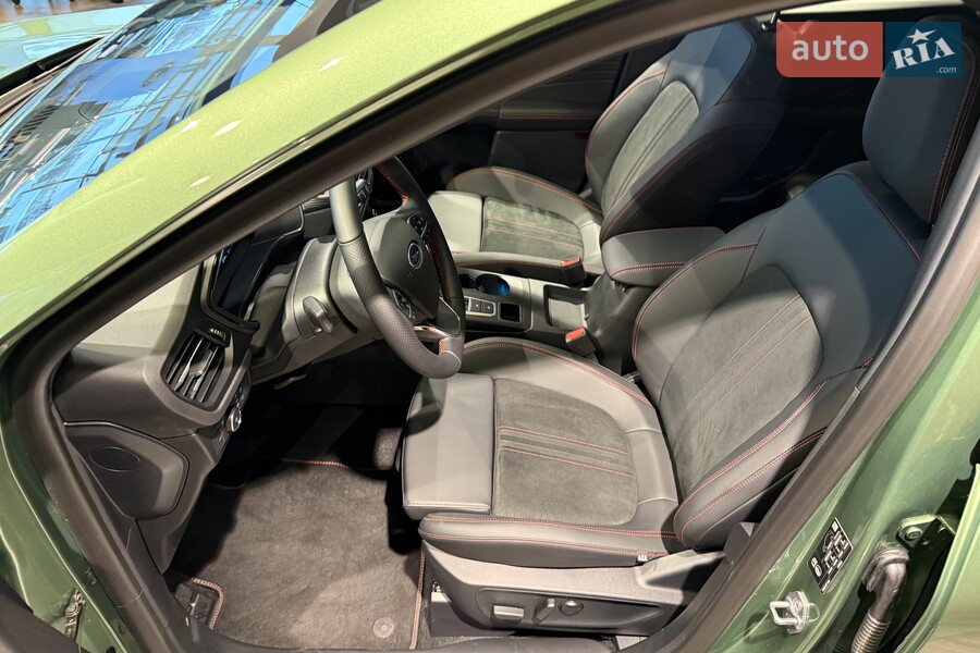 Ford Kuga - фото 18