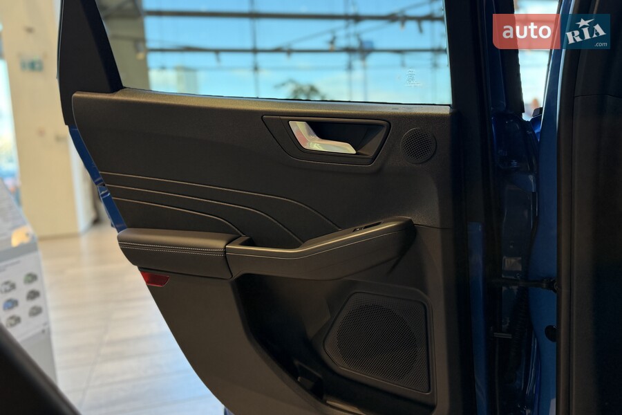 Ford Kuga - фото 16