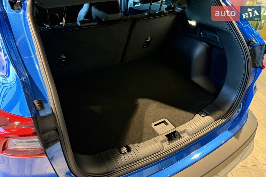 Ford Kuga - фото 12