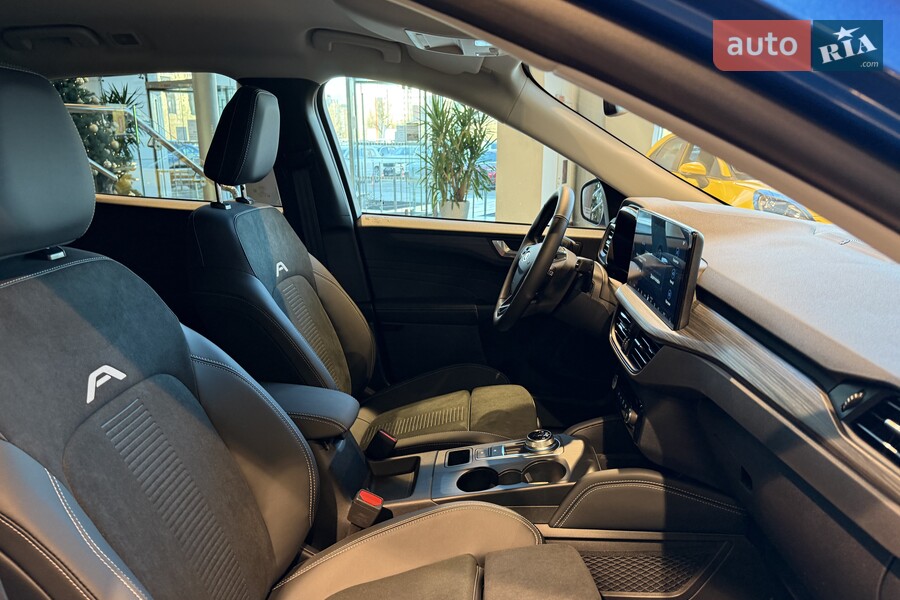 Ford Kuga - фото 27