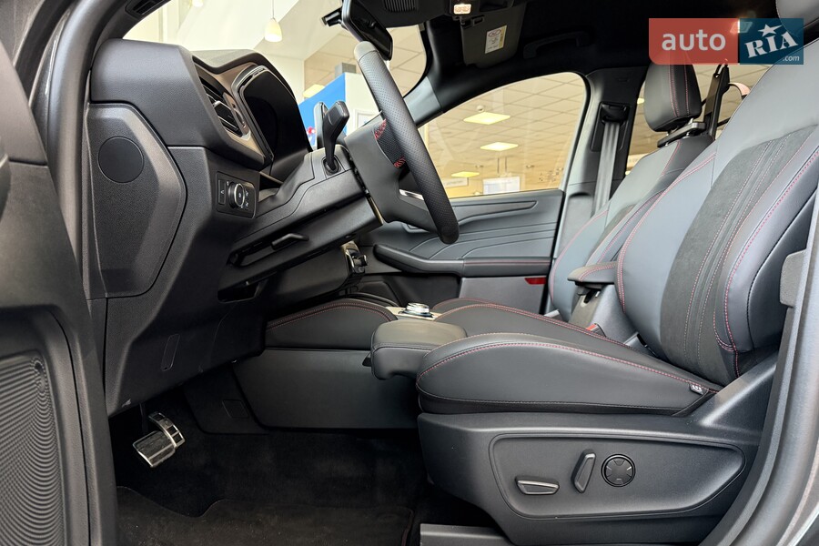 Ford Kuga - фото 18