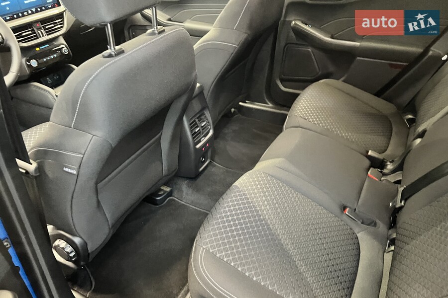 Ford Kuga - фото 23