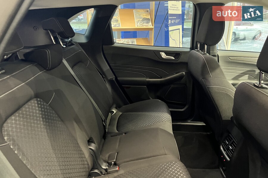 Ford Kuga - фото 25