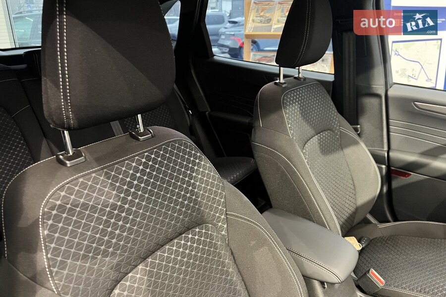 Ford Kuga - фото 28