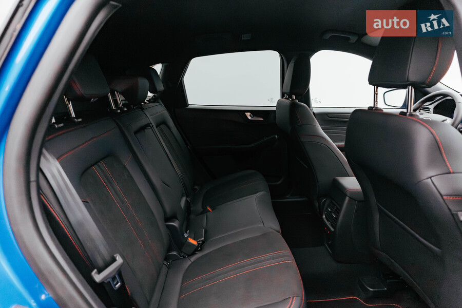 Ford Kuga - фото 10