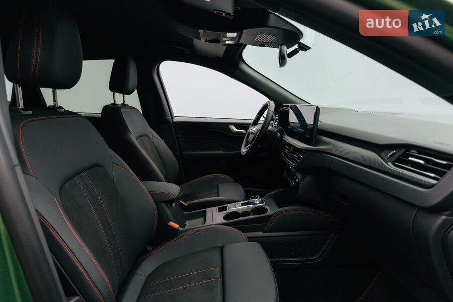 Ford Kuga - фото 18