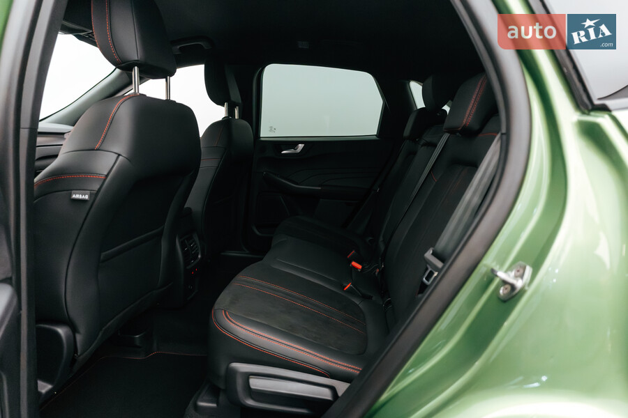 Ford Kuga - фото 20