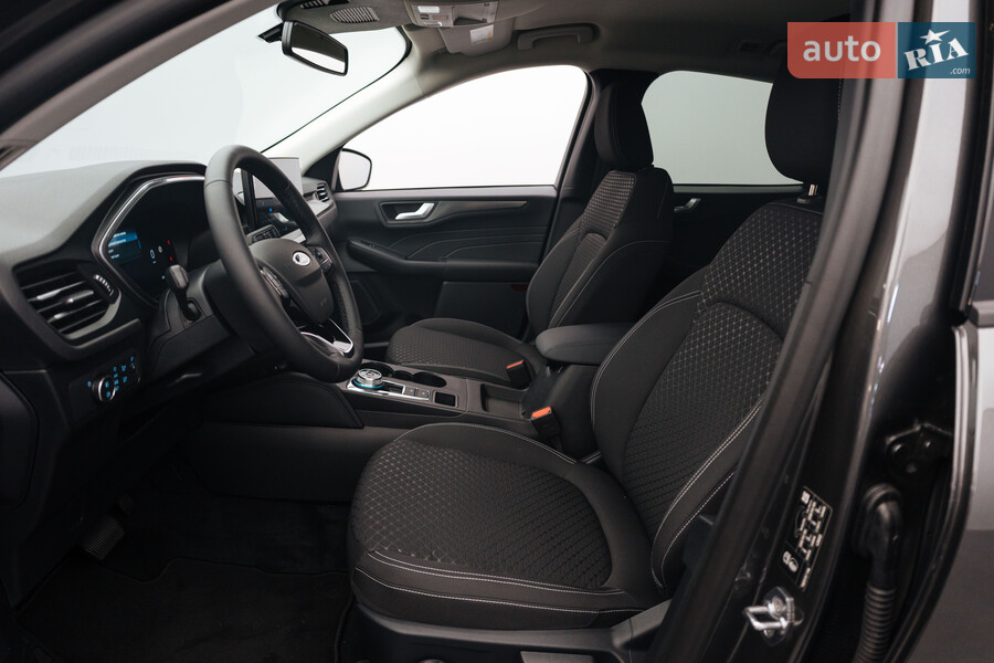 Ford Kuga - фото 15