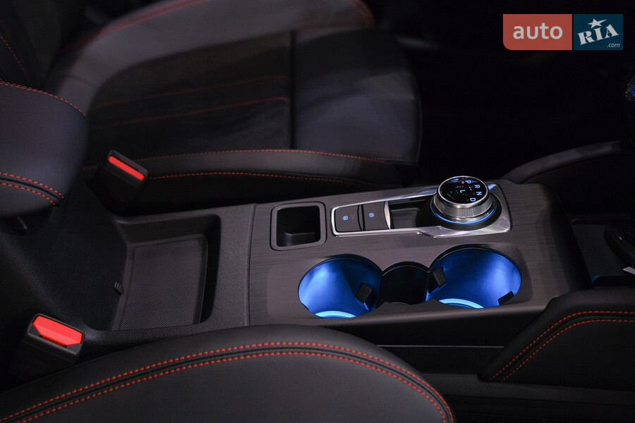 Ford Kuga - фото 20