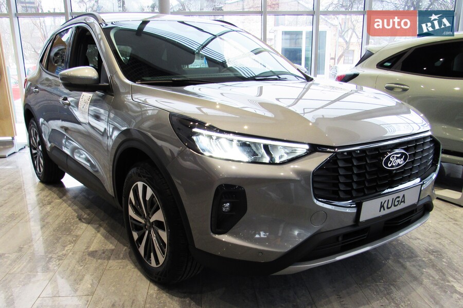 Ford Kuga - фото 1