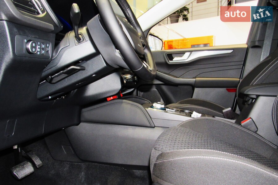 Ford Kuga - фото 10