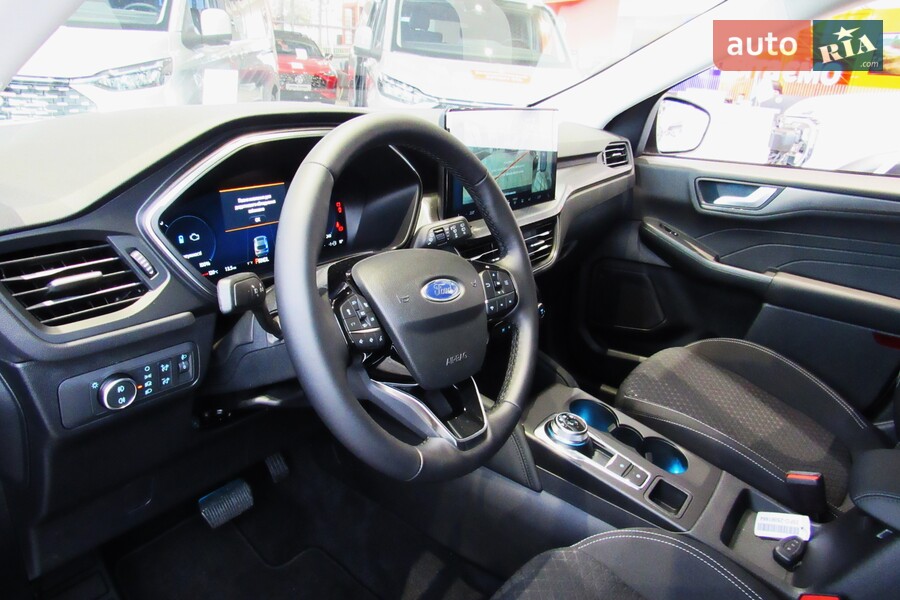 Ford Kuga - фото 23