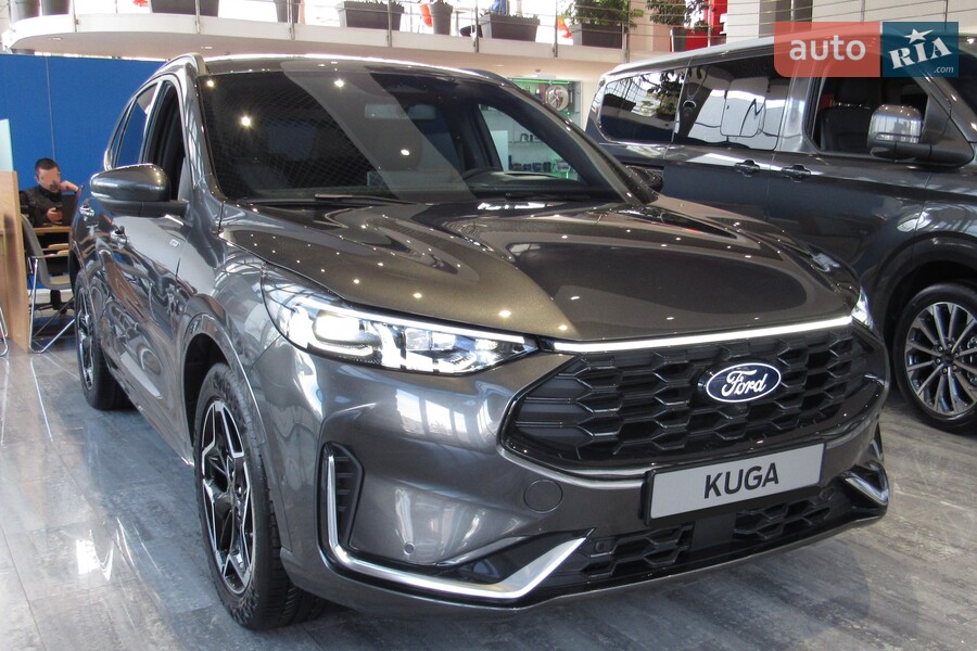 Ford Kuga - фото 1