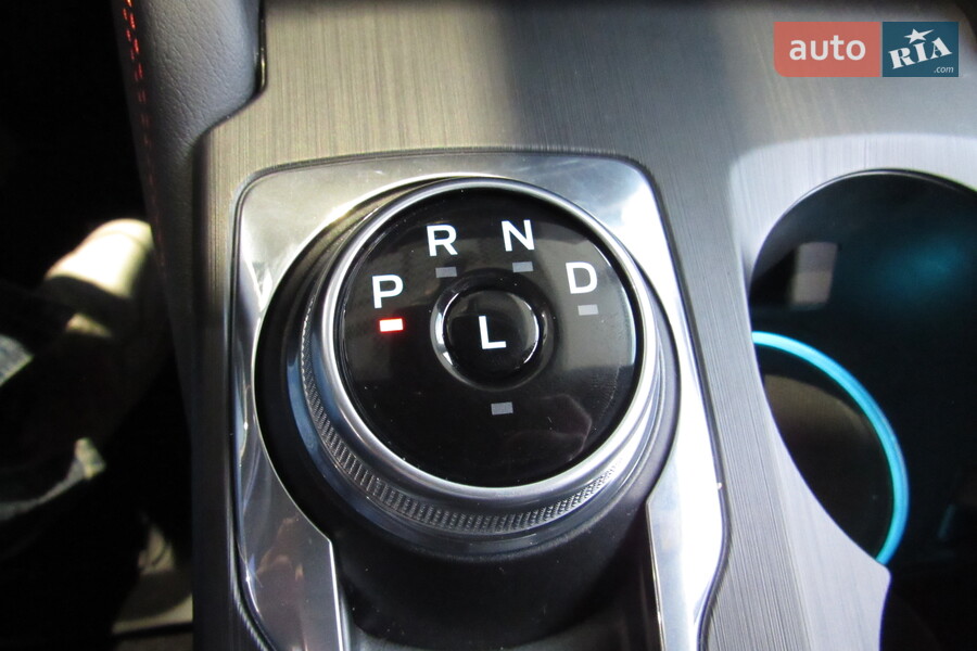 Ford Kuga - фото 11