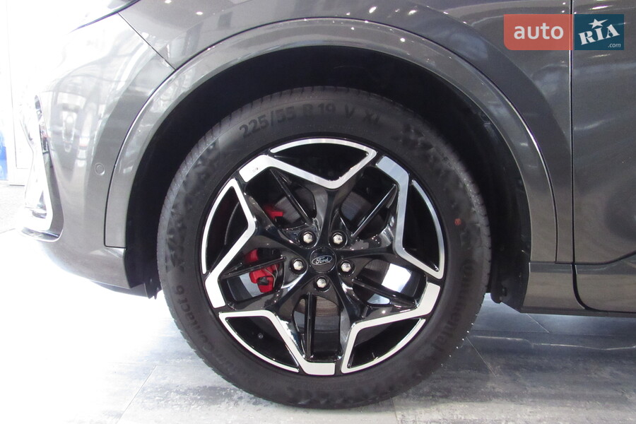 Ford Kuga - фото 10