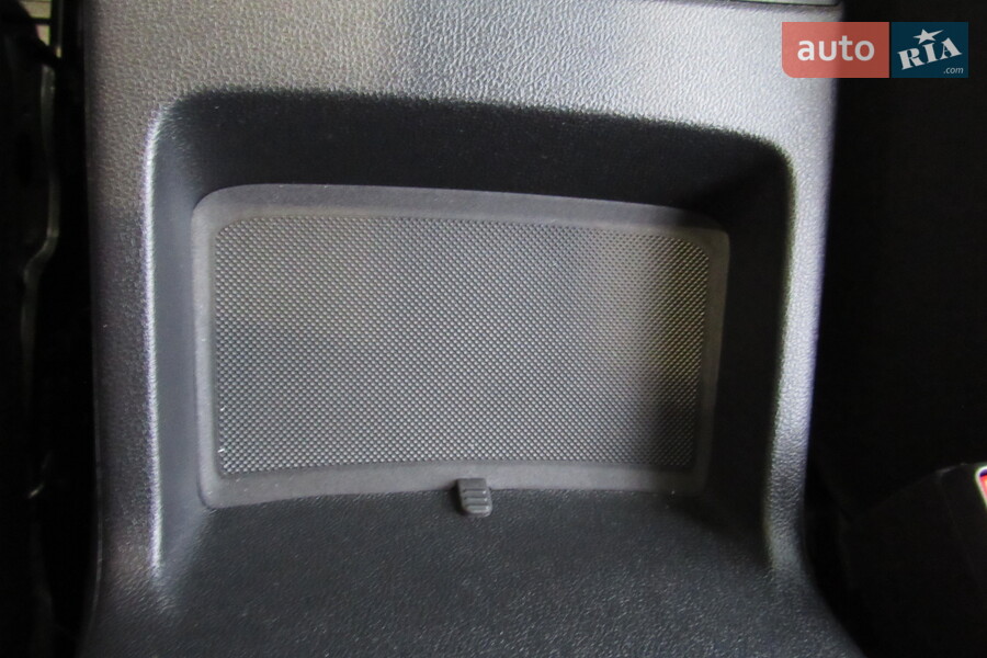 Ford Kuga - фото 22