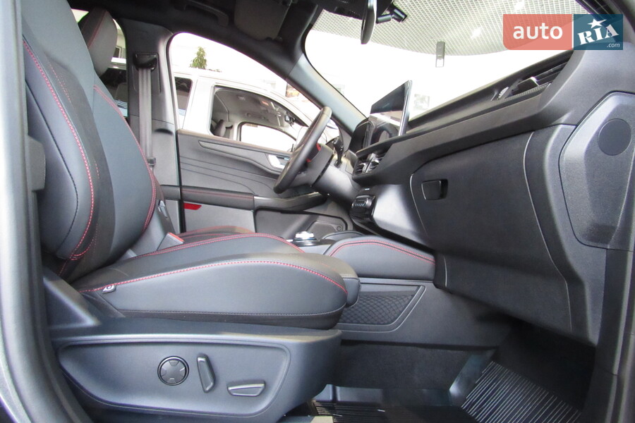 Ford Kuga - фото 26