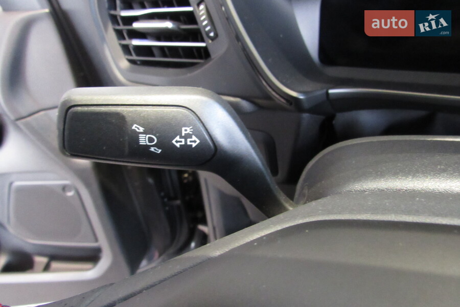 Ford Kuga - фото 31