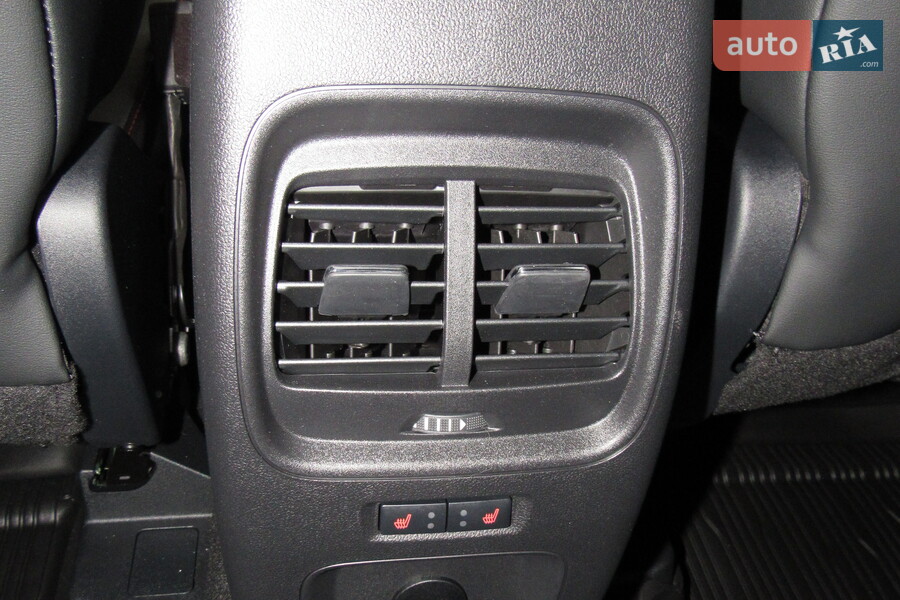 Ford Kuga - фото 43