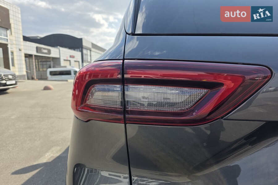 Ford Kuga - фото 10