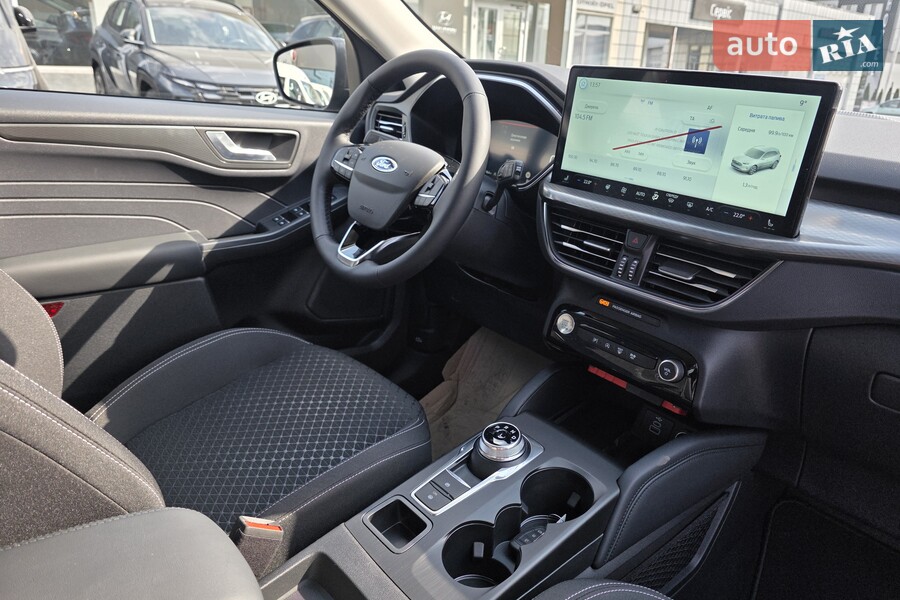 Ford Kuga - фото 17