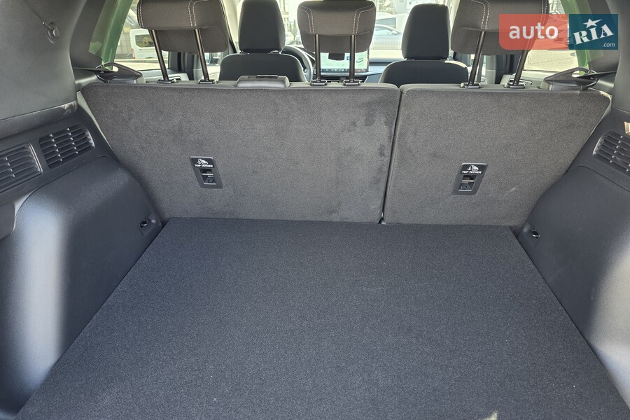 Ford Kuga - фото 20