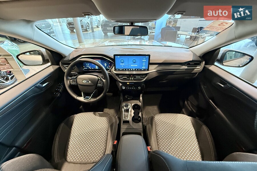 Ford Kuga - фото 14