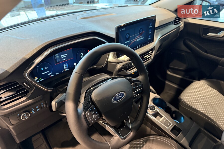 Ford Kuga - фото 15