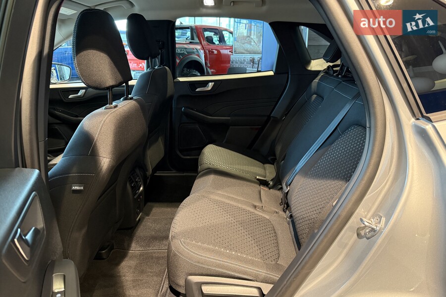 Ford Kuga - фото 18