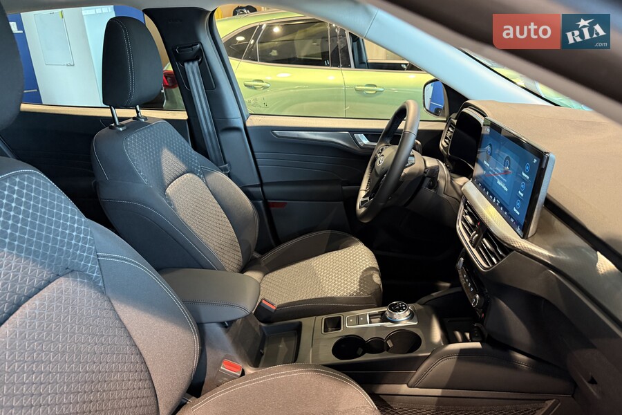 Ford Kuga - фото 27