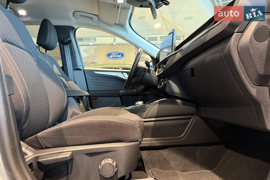 Ford Kuga - фото 28