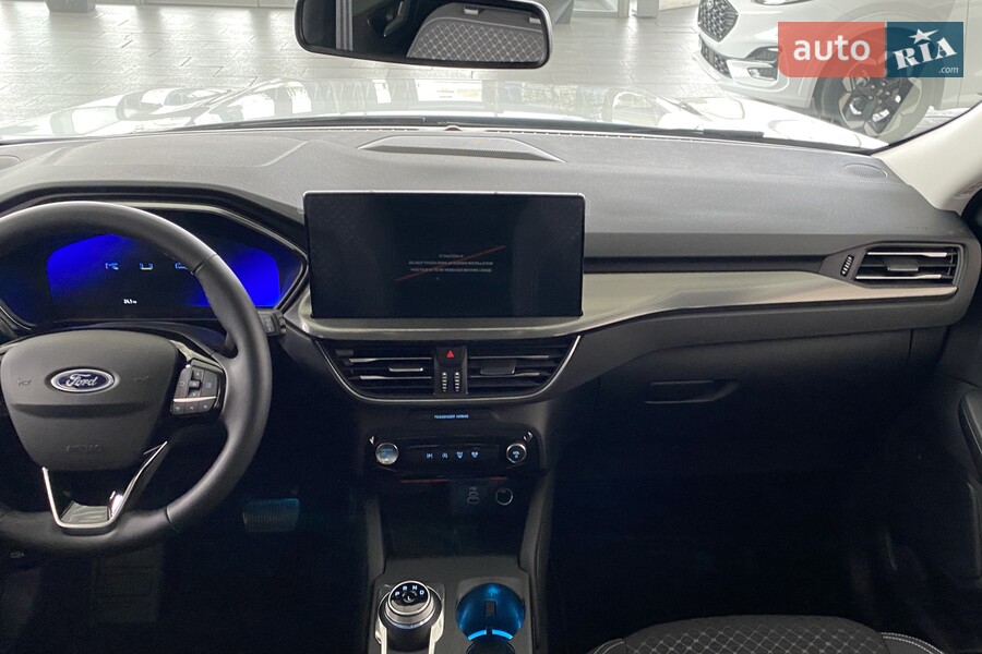 Ford Kuga - фото 7