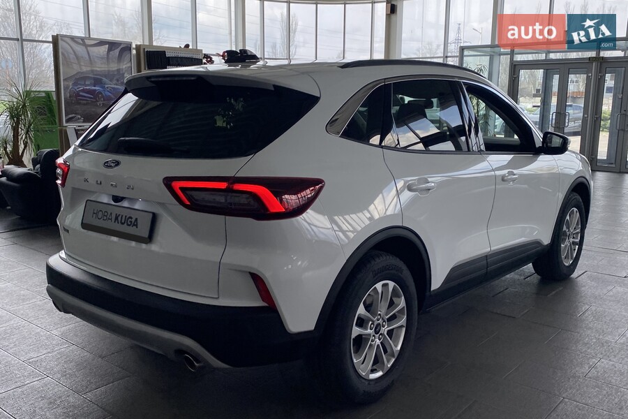 Ford Kuga - фото 4