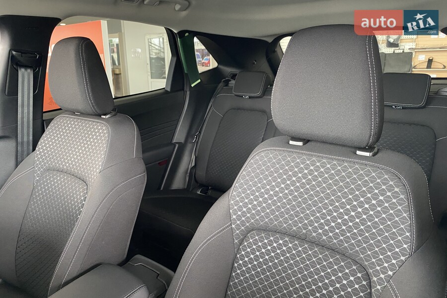 Ford Kuga - фото 21