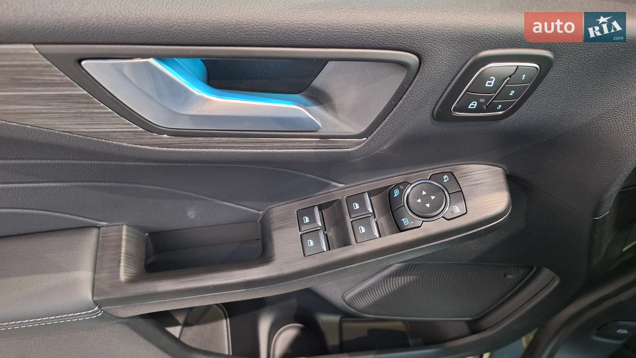 Ford-18