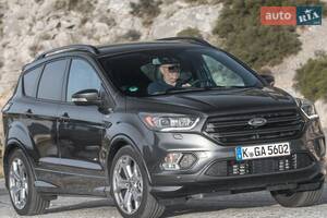 Ford Kuga 2018 року