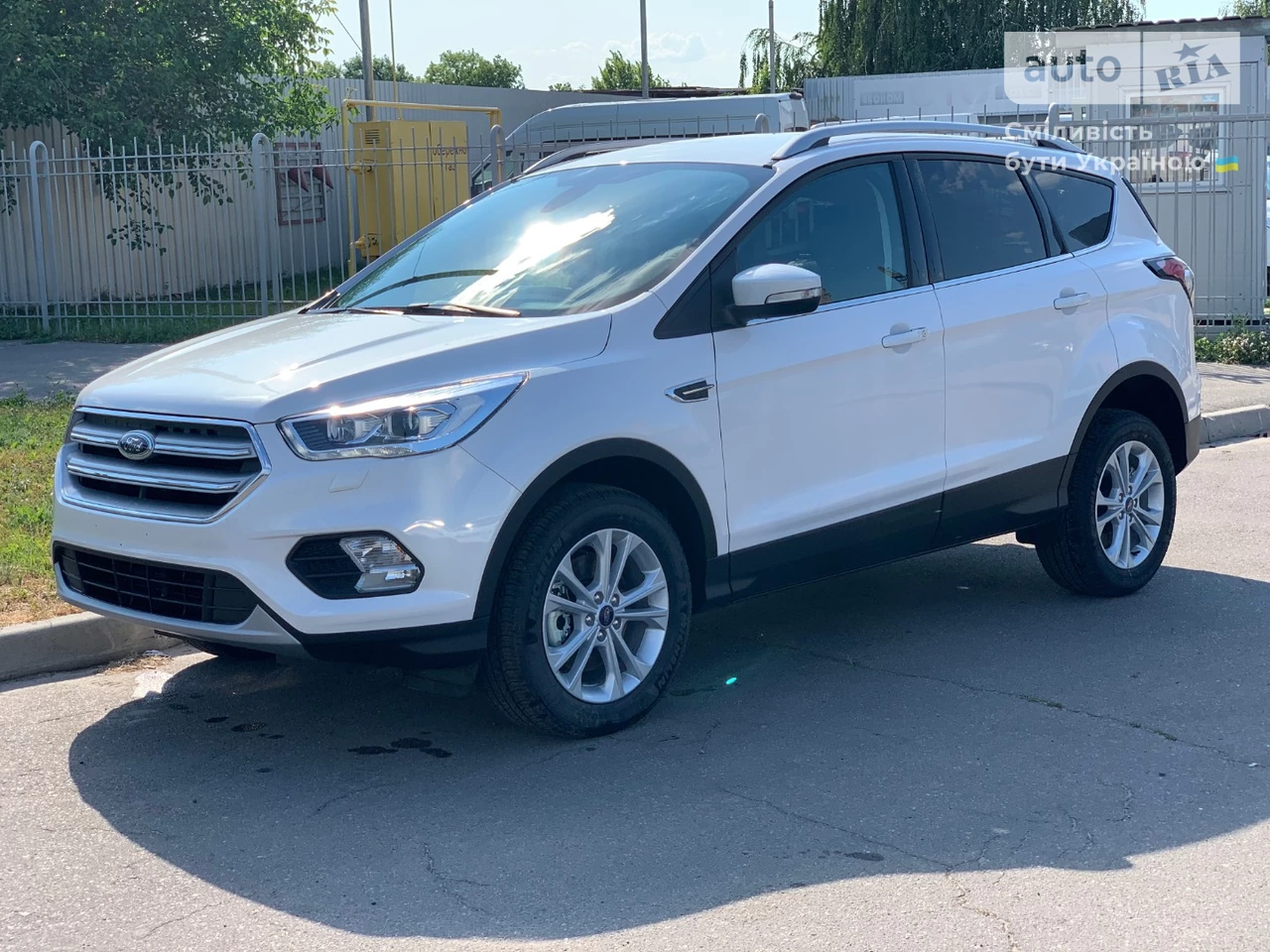 Ford Kuga Lux