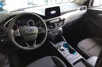 Ford Kuga Lux