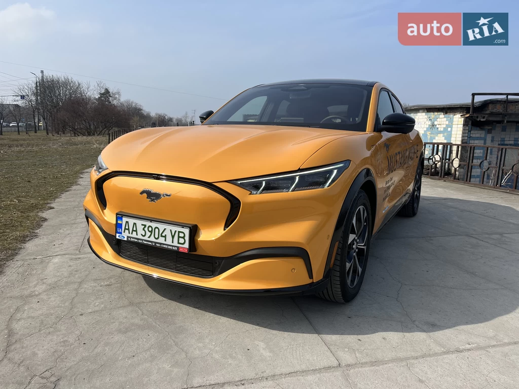Ford Mustang Mach-E Premium+Panorama