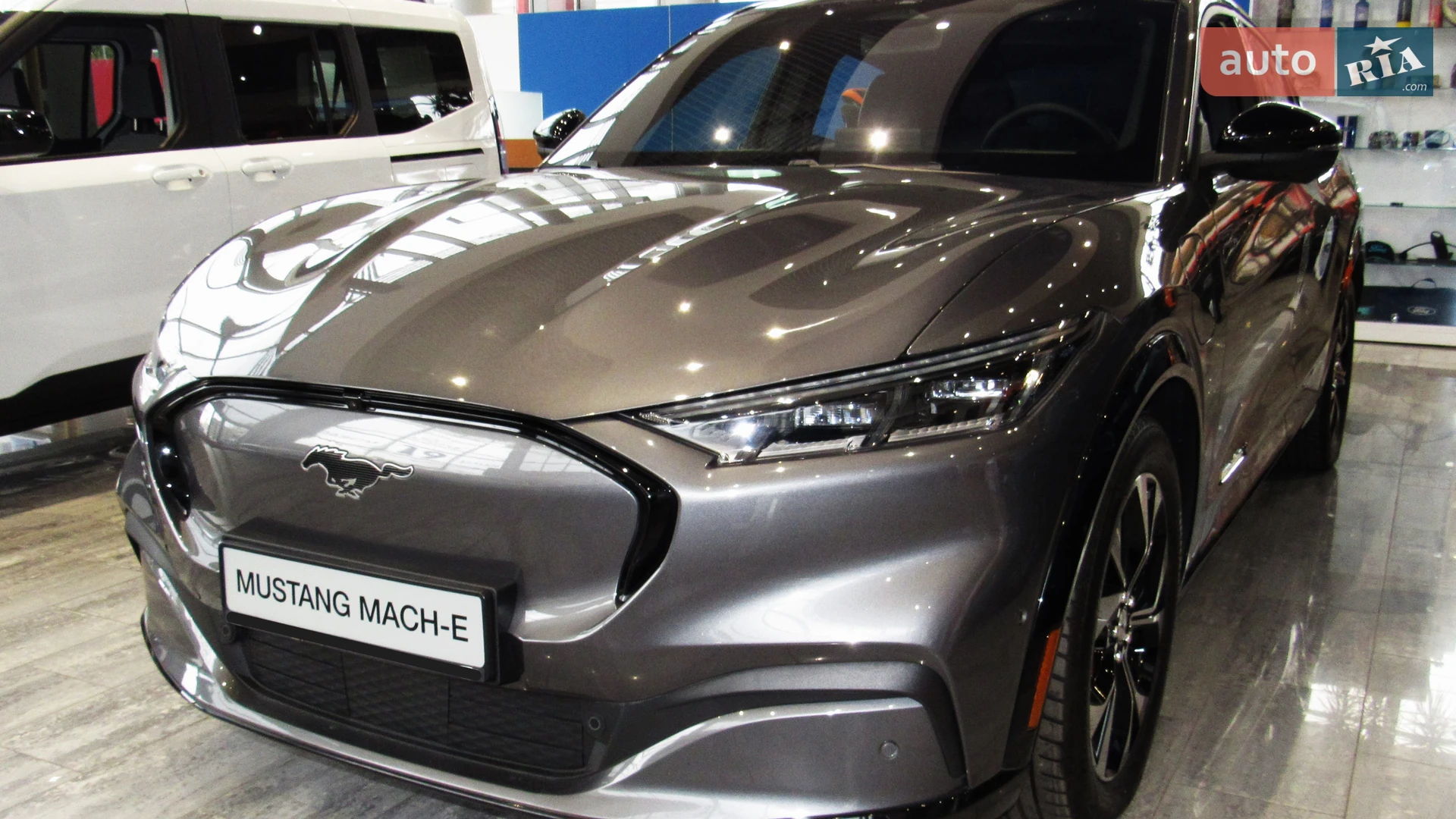 AUTO.RIA–НовеавтоФордМустангМач-Е(FordMustangMach-E),98.7kWhAT(351к.с.)AWDPremium2024р.в.,carbonizedgray.Ціна2360000грн.всалоніАвтоцентрAUTO.RIA,Львівська