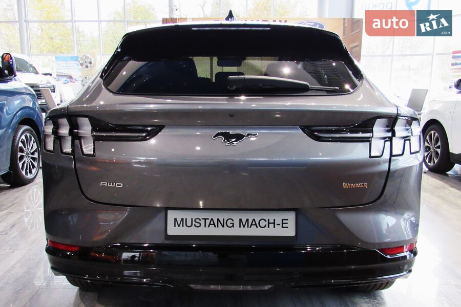 Ford Mustang Mach-E - фото 7