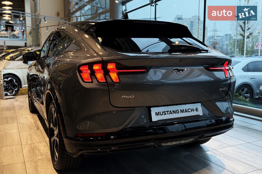 Ford Mustang Mach-E - фото 6