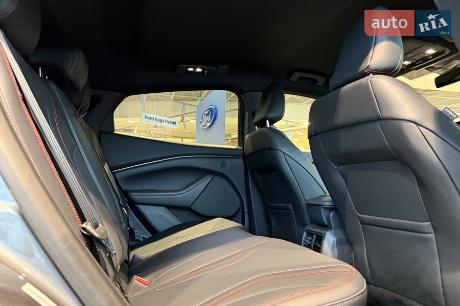 Ford Mustang Mach-E - фото 15