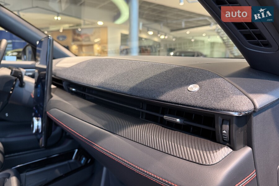 Ford Mustang Mach-E - фото 21