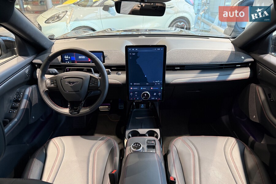 Ford Mustang Mach-E - фото 28