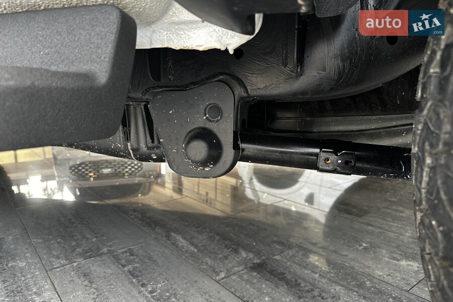 Ford Ranger Raptor - фото 30